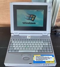 Vintage Toshiba Satellite 225CDS Laptop 133 MHz Pentium Windows 95 Works Great picture