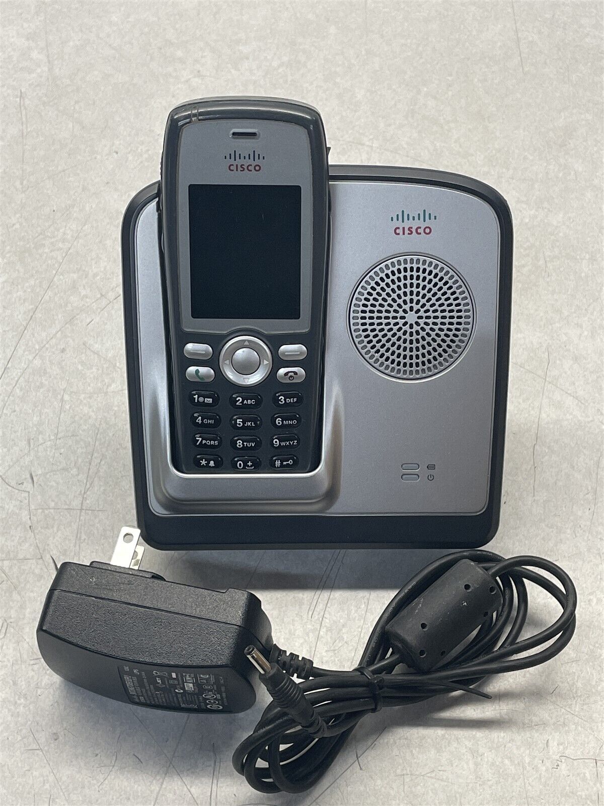CISCO CP-7925G UC PHONE CP VoIP WIRELESS PHONE W/ BATTERY, CHARGER & POWER CORD