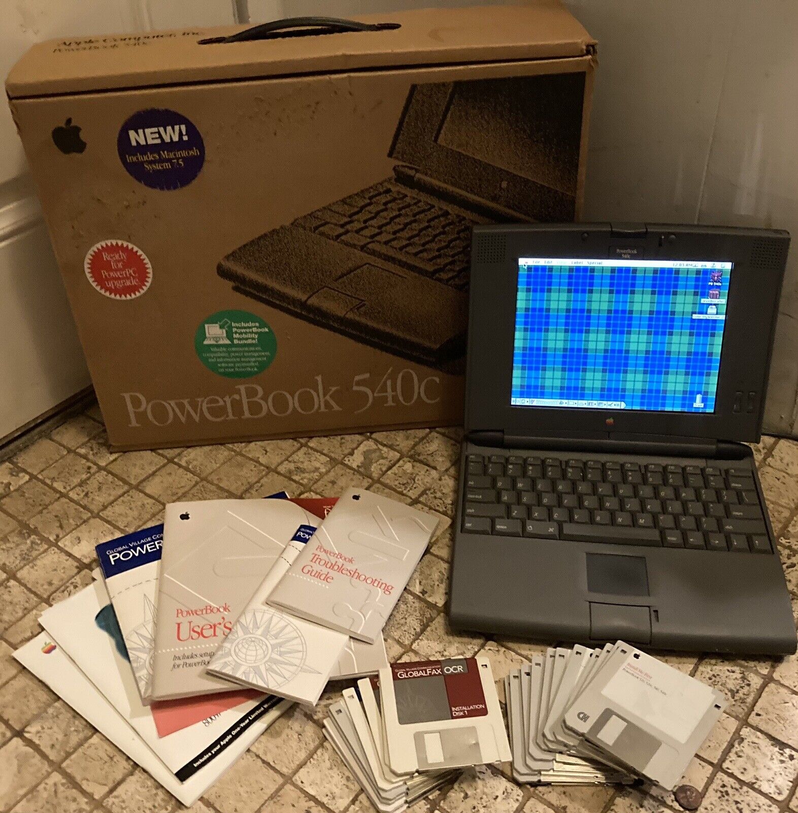 Vintage Apple Powerbook 540c with original box manuals and disks