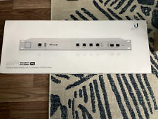 Ubiquiti Networks USG-PRO-4 Enterprise Gateway Router with Gigabit Ethernet picture