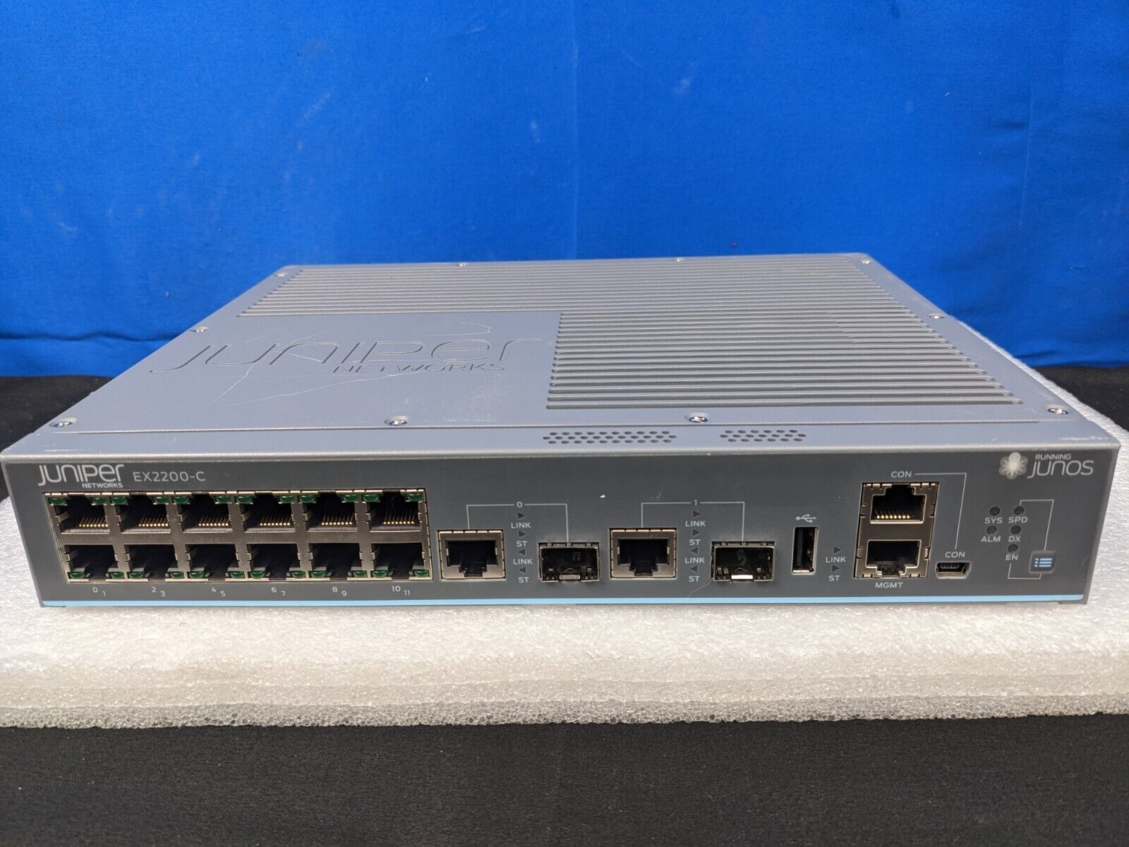 Juniper EX2200-C-12T-2G 12-Port Gigabit Managed Ethernet Network Switch 