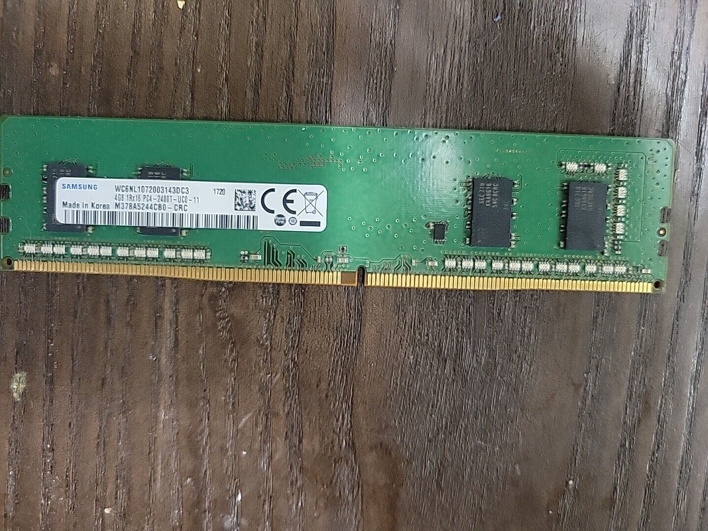 Samsung PC4-19200 2400MHz DIMM 288 PIN RAM Memory Module 4GB