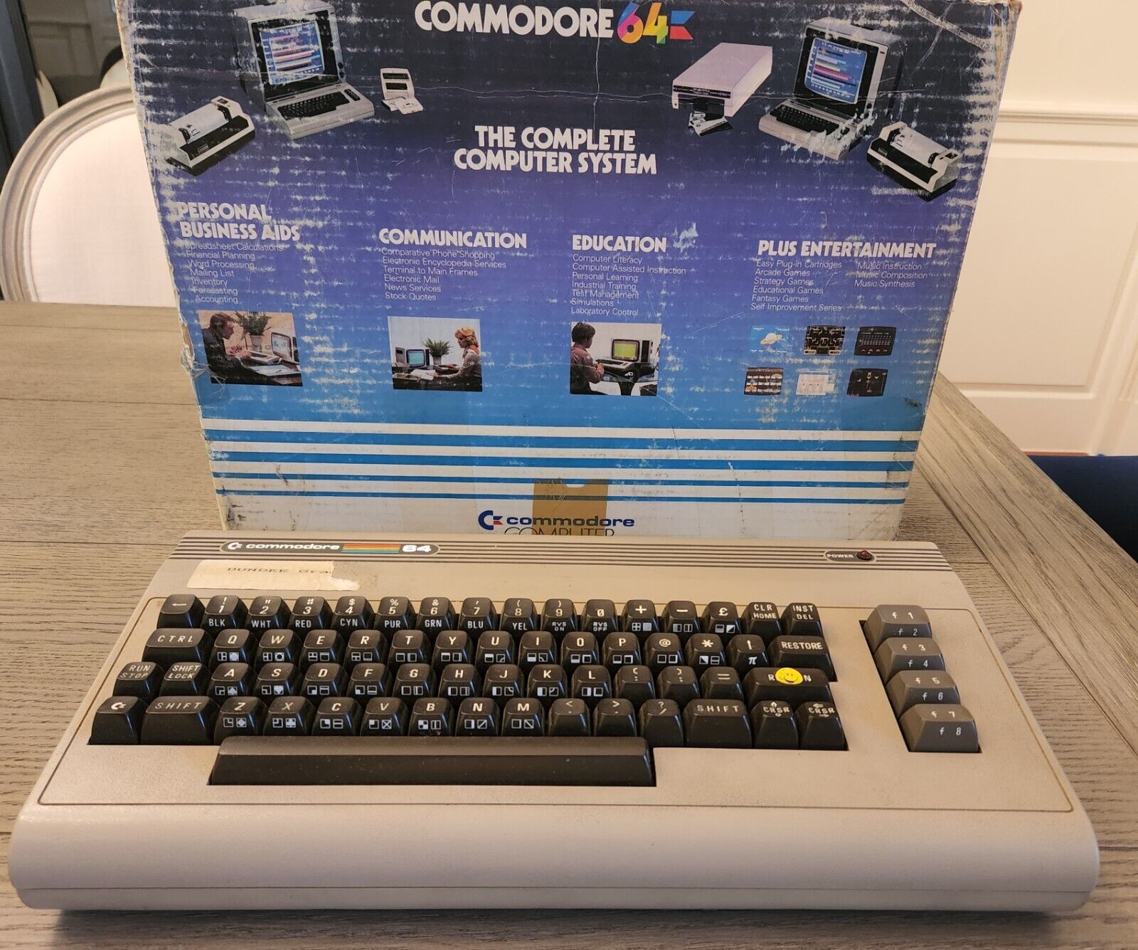 RARE Vintage Commodore 64 Computer tested works in original box