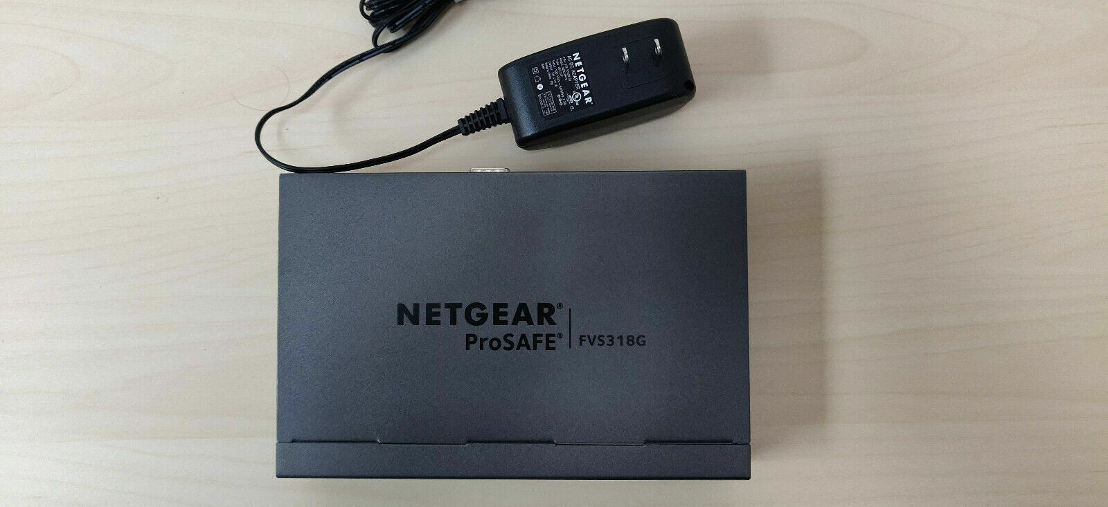 NetGear ProSafe Gigabit VPN Firewall FVS318G v2 
