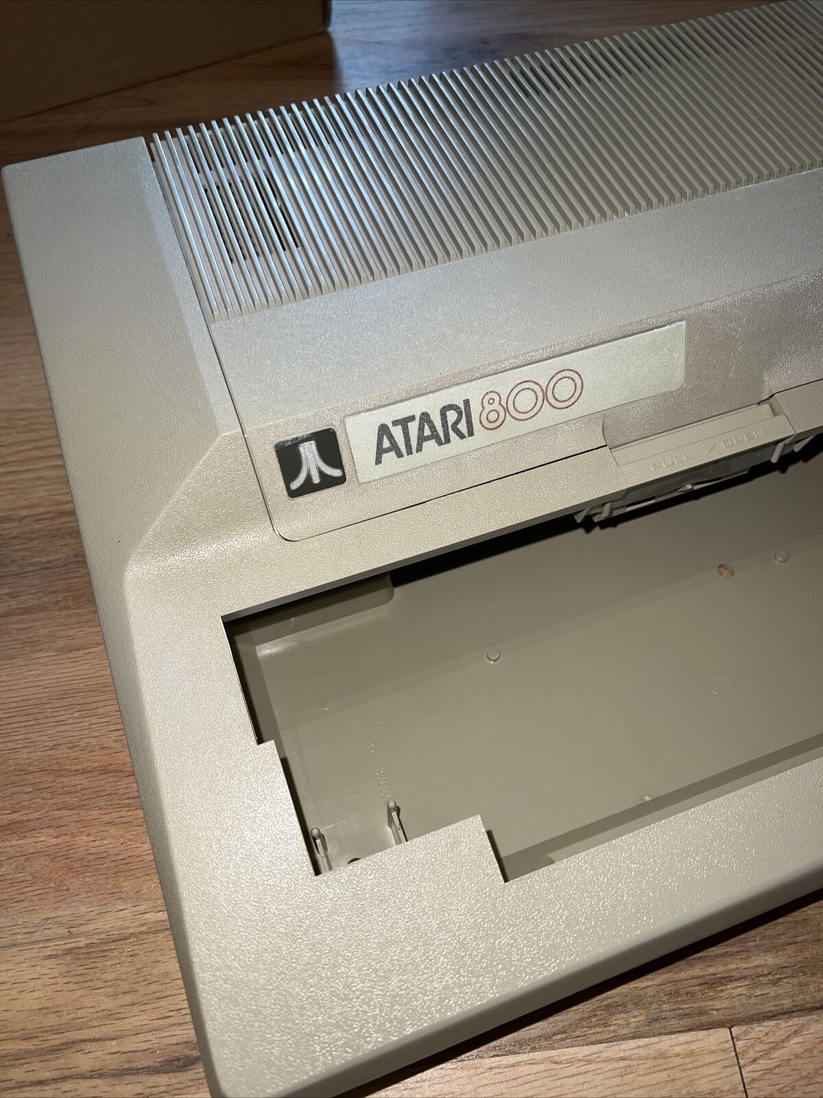 Atari 800 case in very good condition