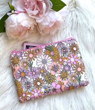 Vintage Floral Padded E-Reader Case, Kindle Paperwhite Generation 11 picture
