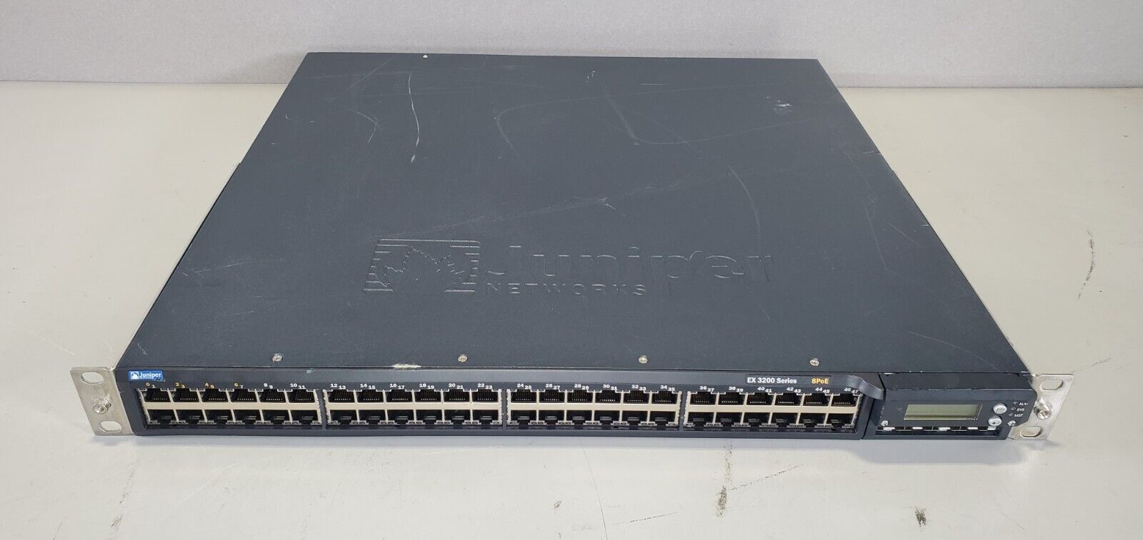 Juniper EX 3200 Series EX3200-48T 8PoE Ethernet Switch