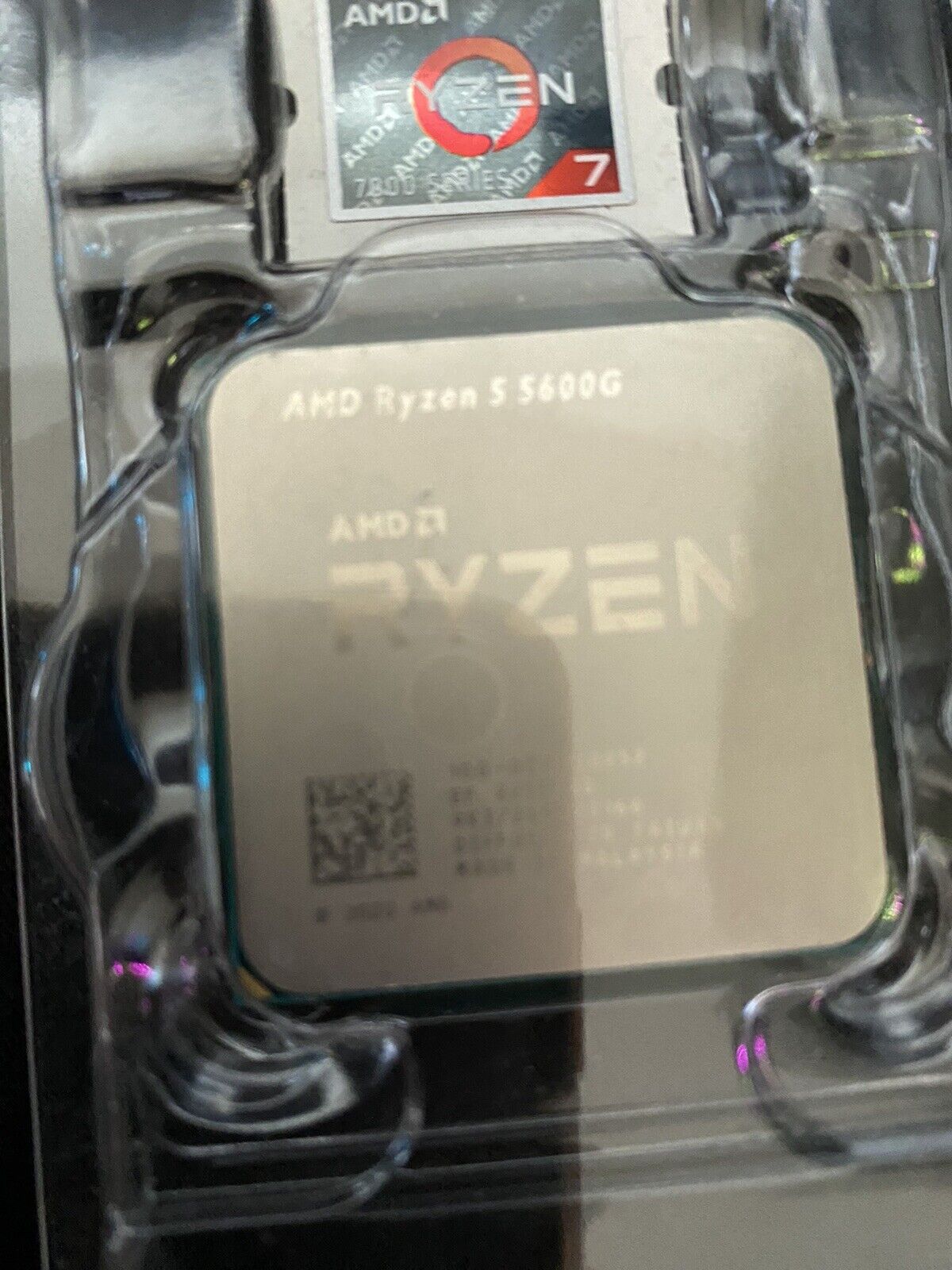 AMD Ryzen 5 5600G Processor (3.9 GHz, 6 Cores, Socket AM4)