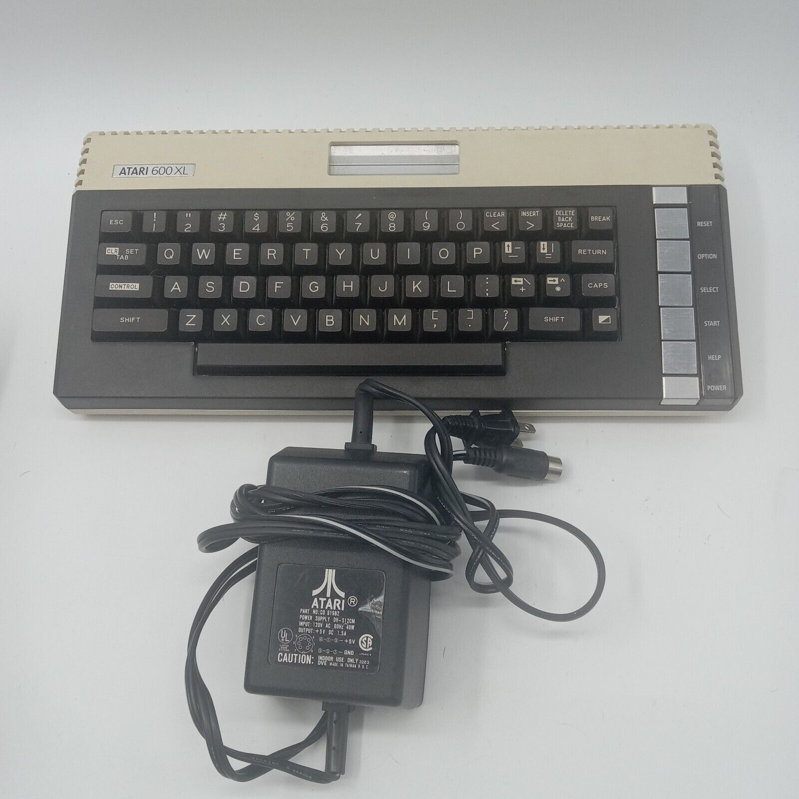 Atari 600 XL Computer Console With Power Supply Cord Untested 