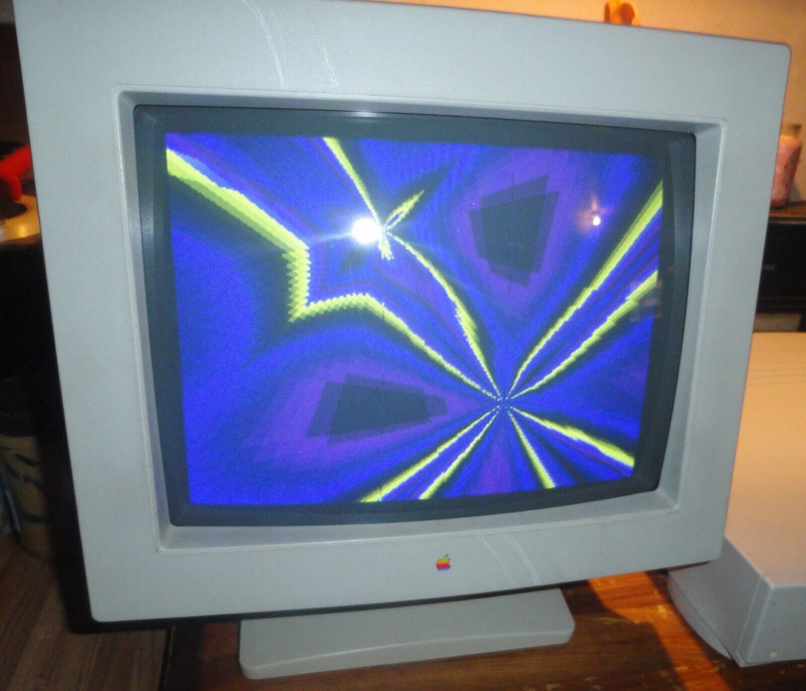 vintage apple macintosh computer m1787 color plus 14 inch monitor only 14\