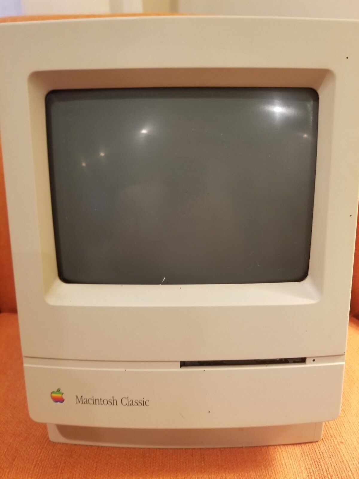 Vintage Apple Macintosh Classic Made In 1991 Model M0420