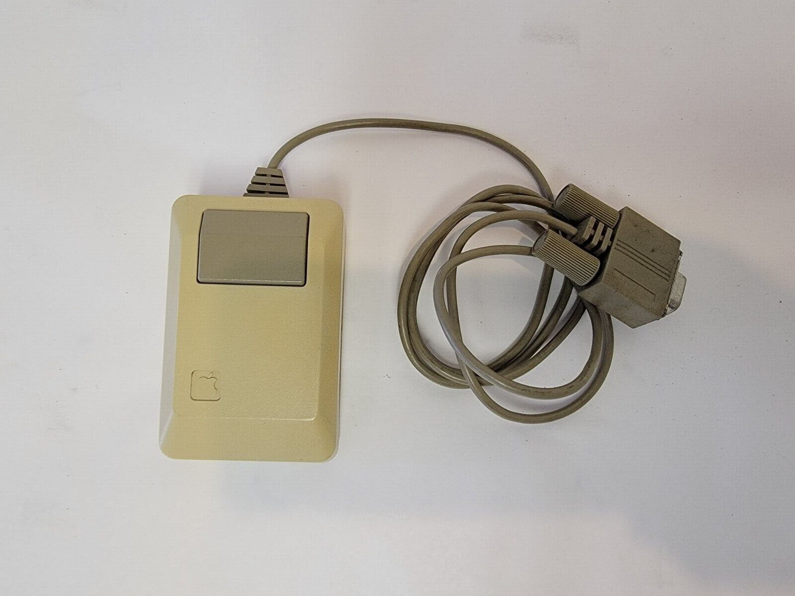 Apple Mouse IIe Vintage Desktop Apple II Macintosh M0100 