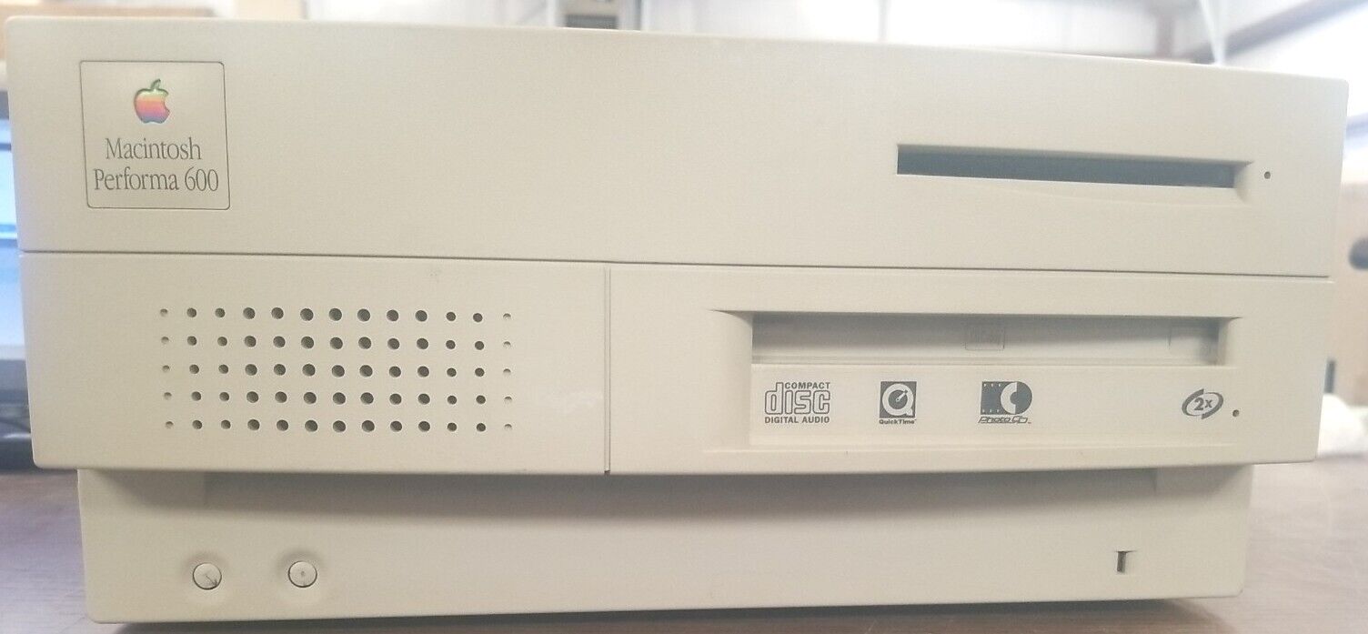 VINTAGE Apple Computers Macintosh Performa 600 M1350 NO HDD