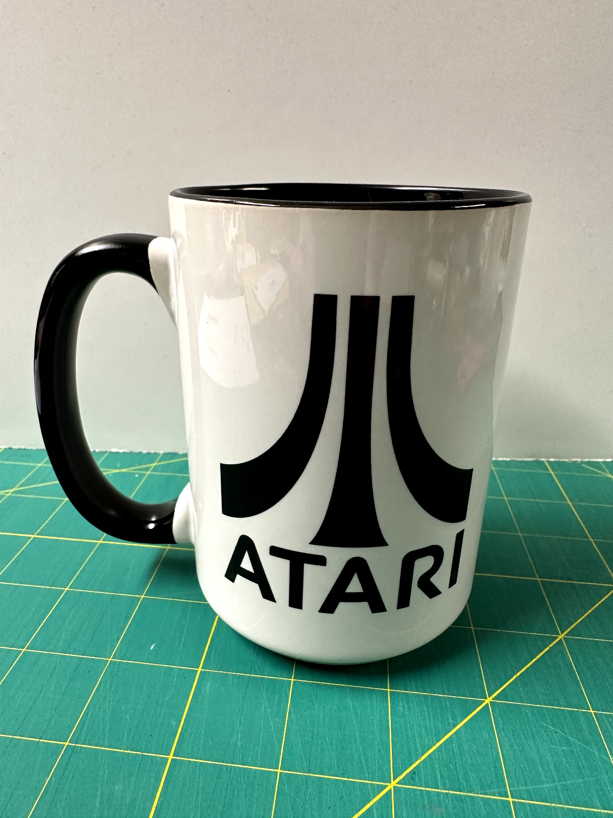 Atari 15 oz mug.  Logo - Atari Computer coffee cup - mug