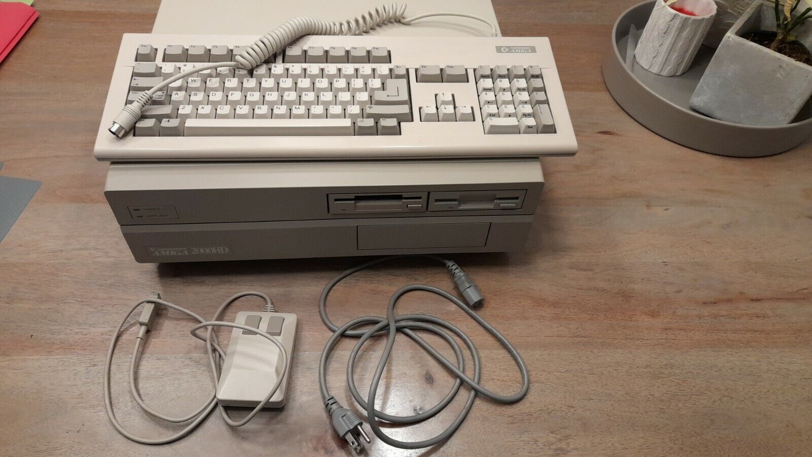 Commodore Amiga 2000 HD NTSC + 2 floppy drives + keyboard + mouse + SCSI2SD work