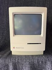 Macintosh Classic M0420 Vintage 1990 Apple Computer picture
