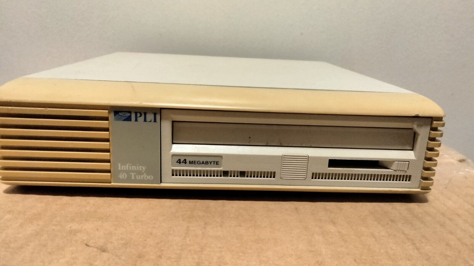 Vintage PLI Infinity 40 Turbo INF40T Tape Drive Apple Macintosh 