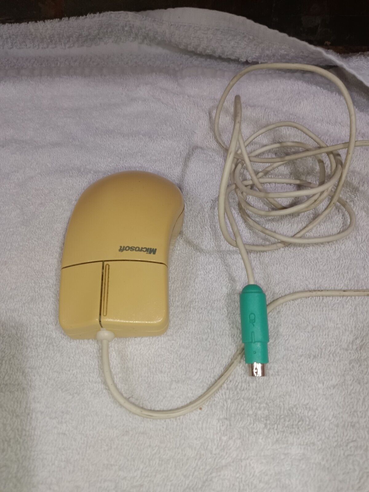 Vintage Microsoft Yellow Corded Mouse