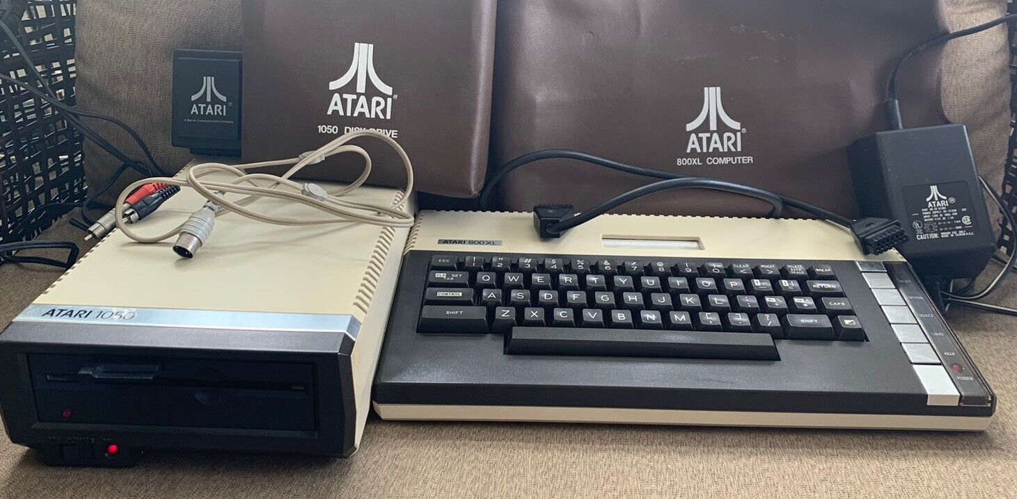 Atari 800 XL Computer 1050 Disk Drive Power cords And Dust Covers Tested