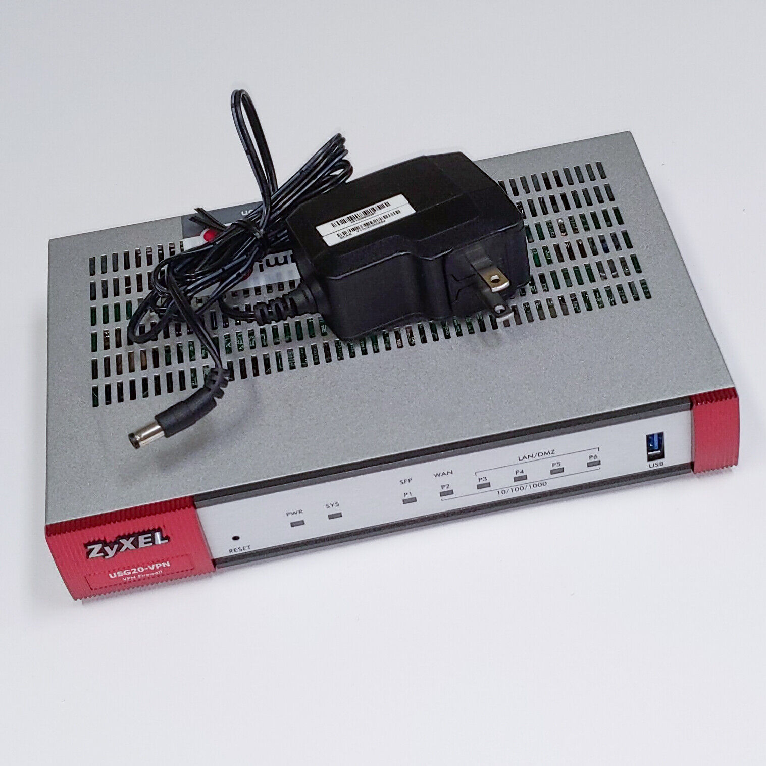 ZyXEL Next Generation VPN Firewall 1 WAN,1 SFP, 4 LAN/DMZ Gigabit USG20-VPN
