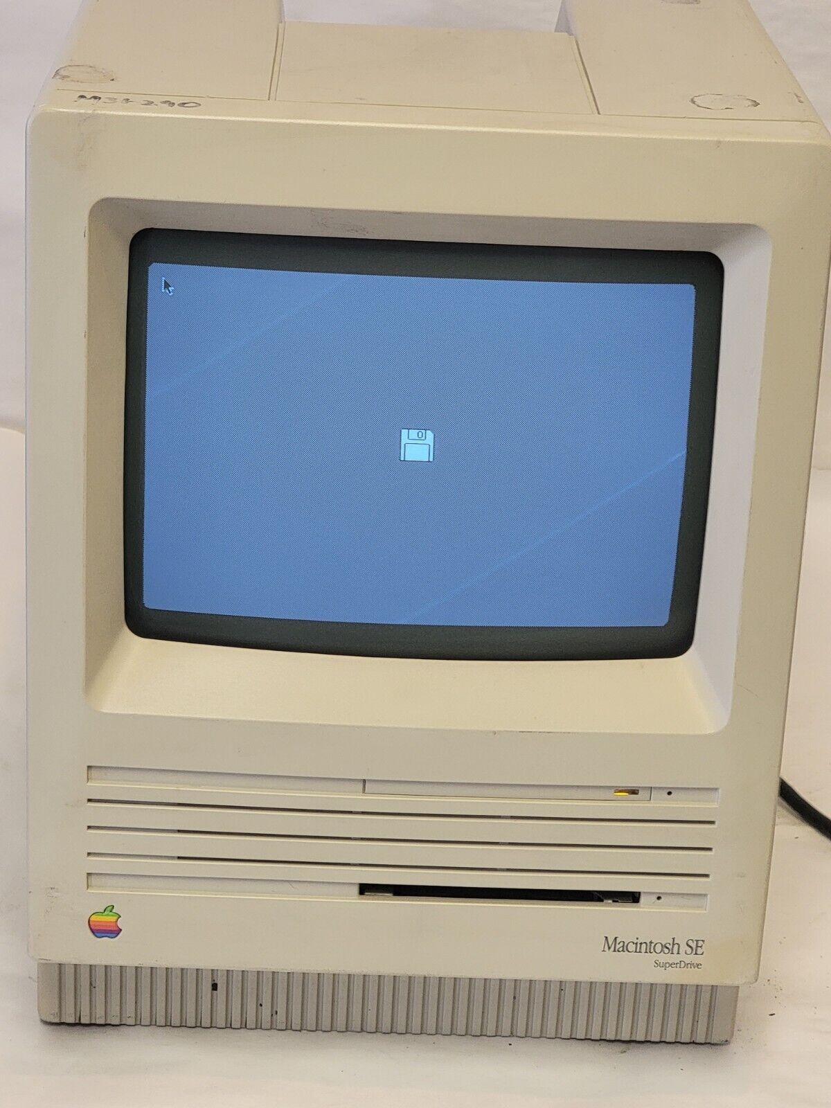 Vintage Apple Macintosh SE Computers M5011, Needs Disk