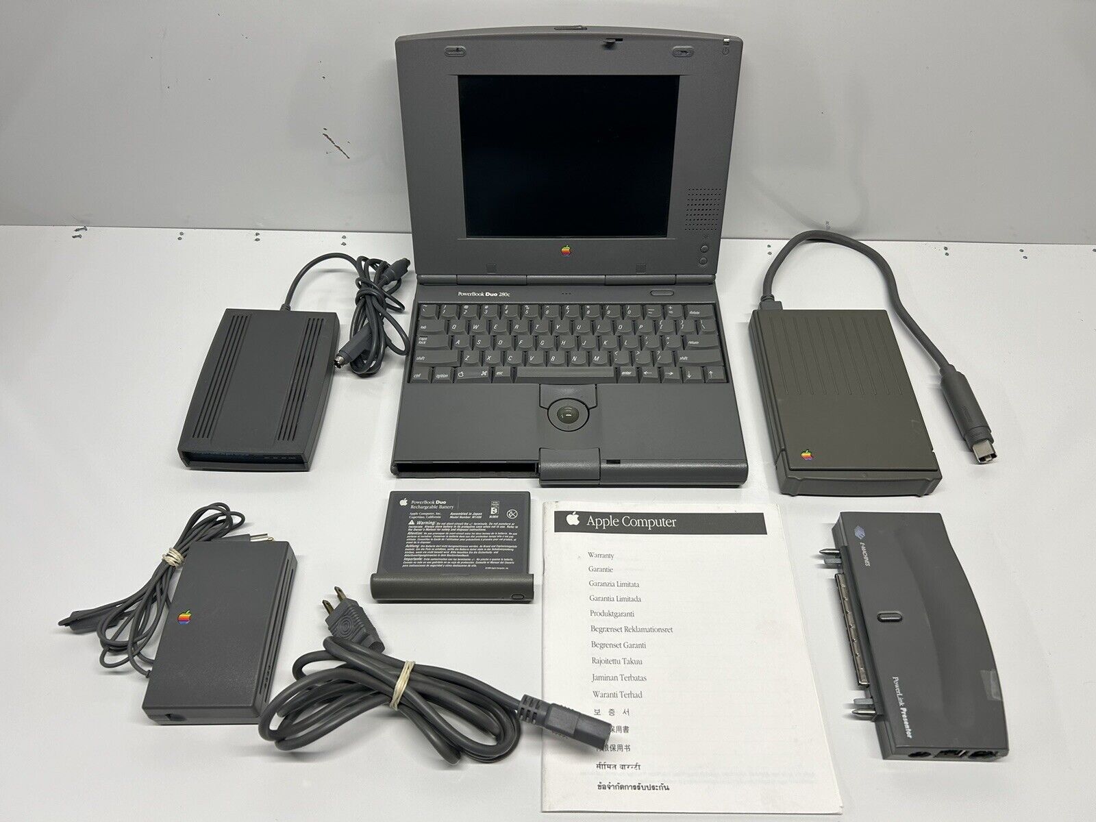 Apple Macintosh PowerBook Duo 280c Mac OS + AC Adapter + HDI-20 Tested & Working