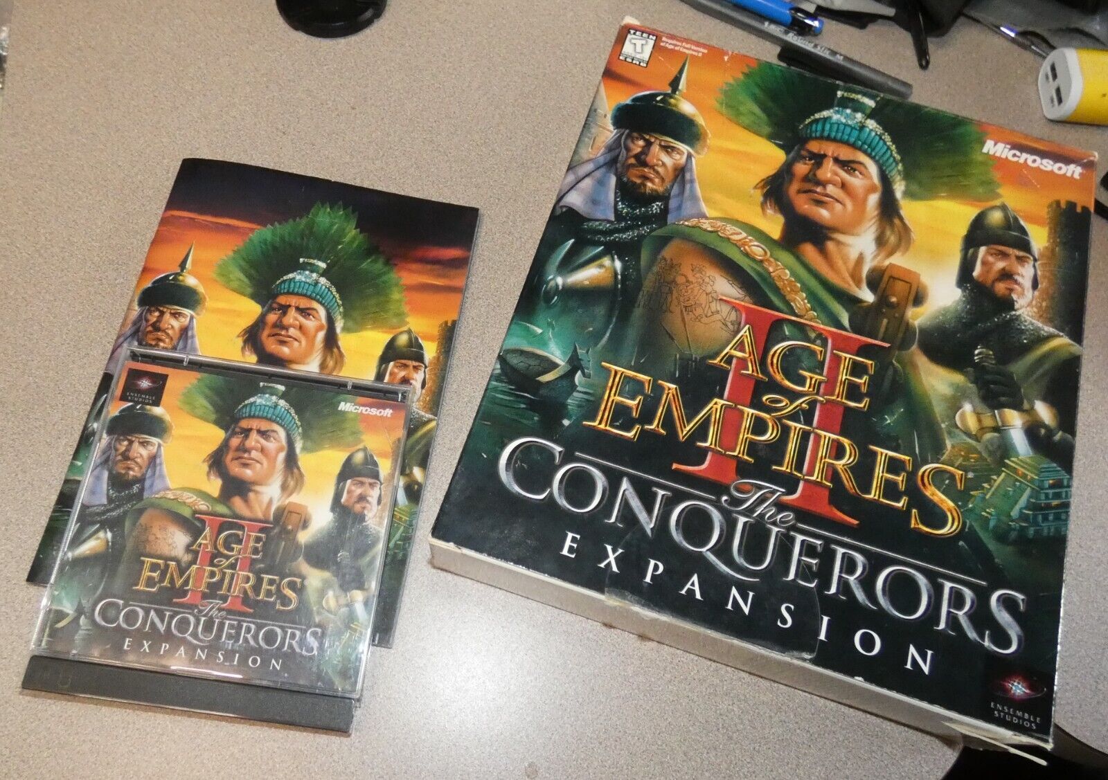 Age of Empires 2 w/Conquerors Expansion Box Microsoft vintage game 2000 RTS