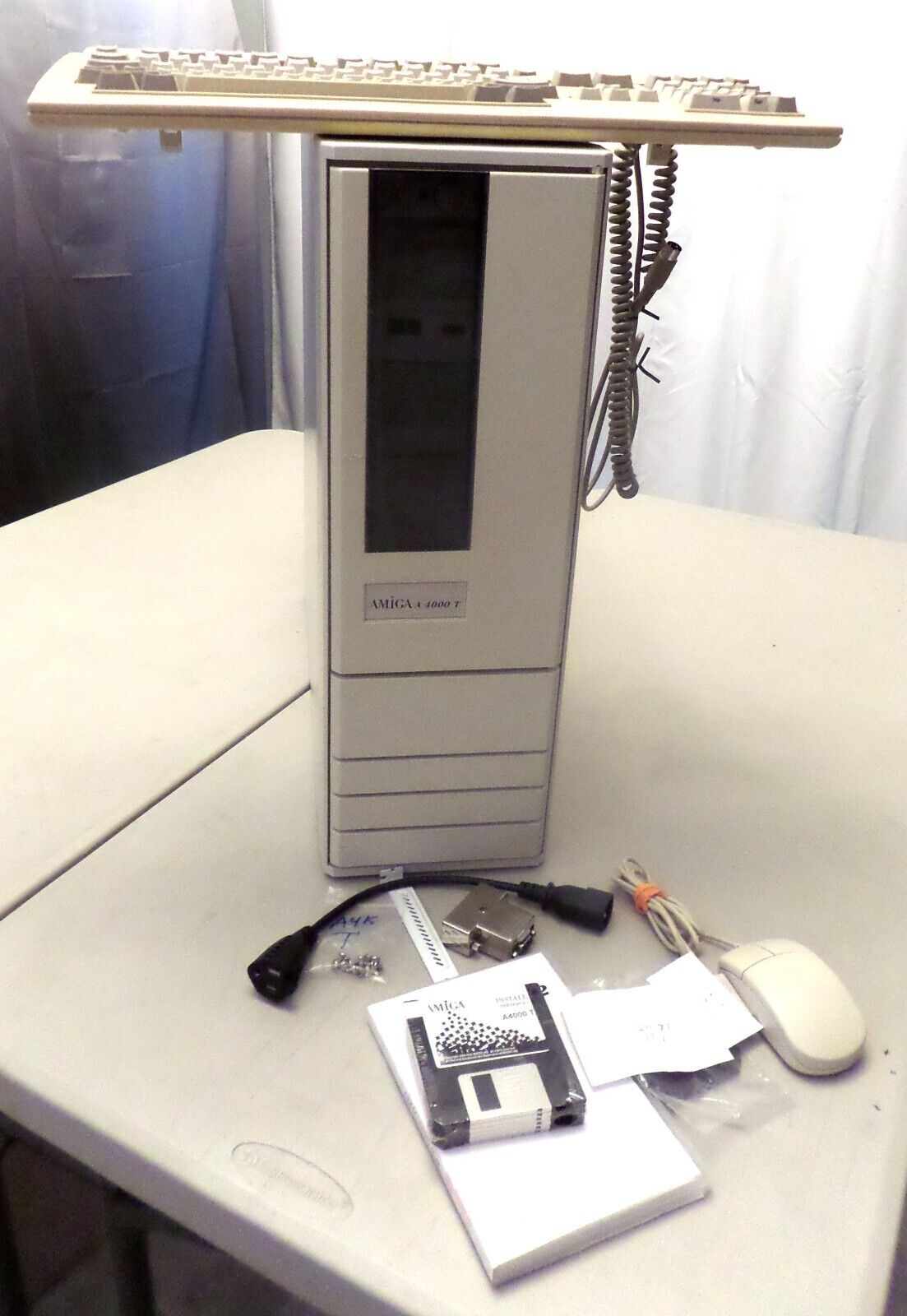 Commodore Amiga A4000T  Tower  Computer