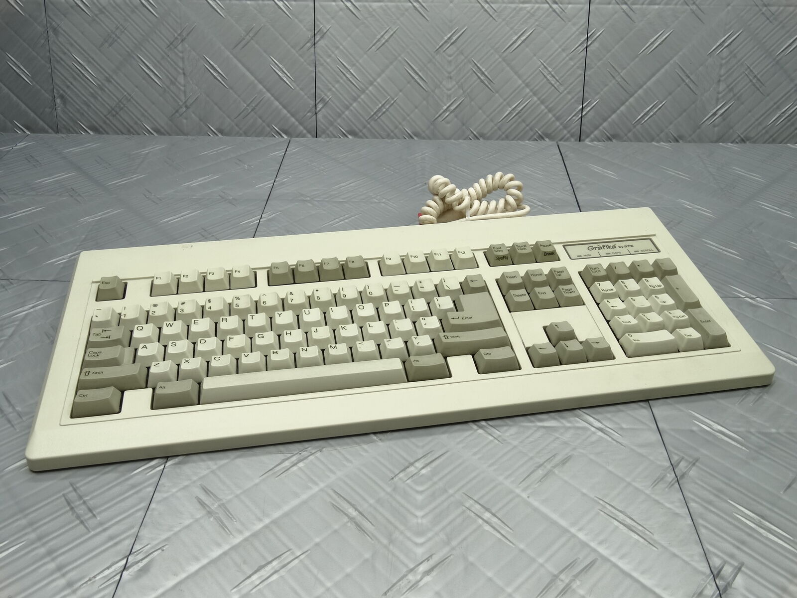 Grafika by DTS Vintage Mechanical Keyboard AT/XT Mainframe Collection RT101+