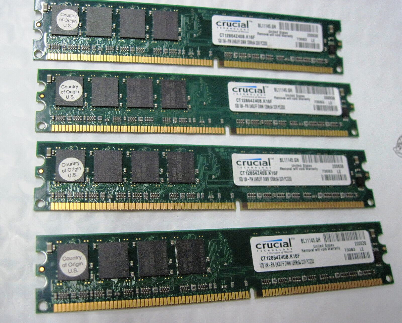 Crucial DDR 400 (PC 3200) Desktop Memory [4 x 1GB = 4GB] USA