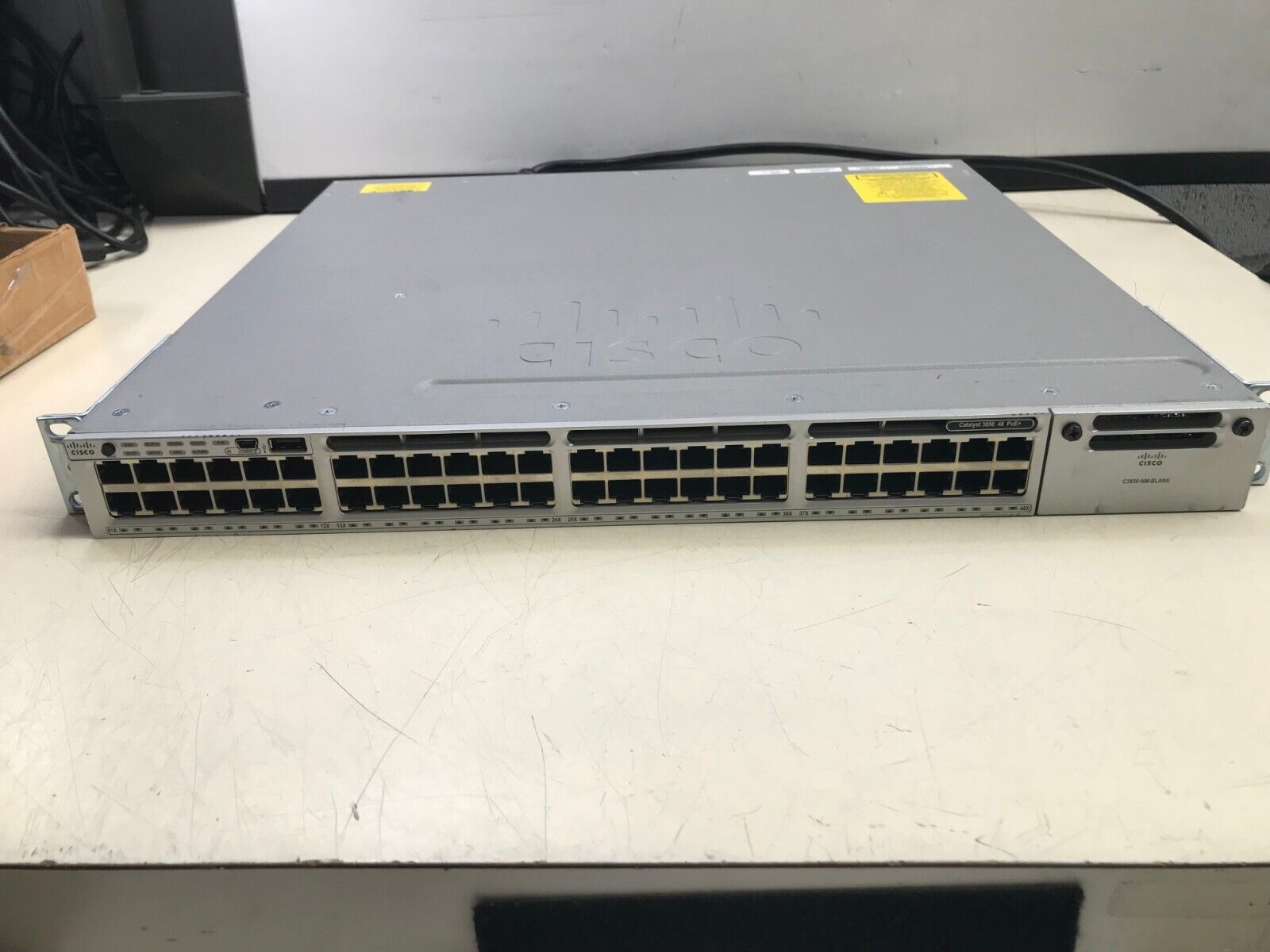 CISCO WS-C3850-48P-S 3850 SERIES SWITCH WITH C3850-NM-BLANK & 1X PWR SUPPLY