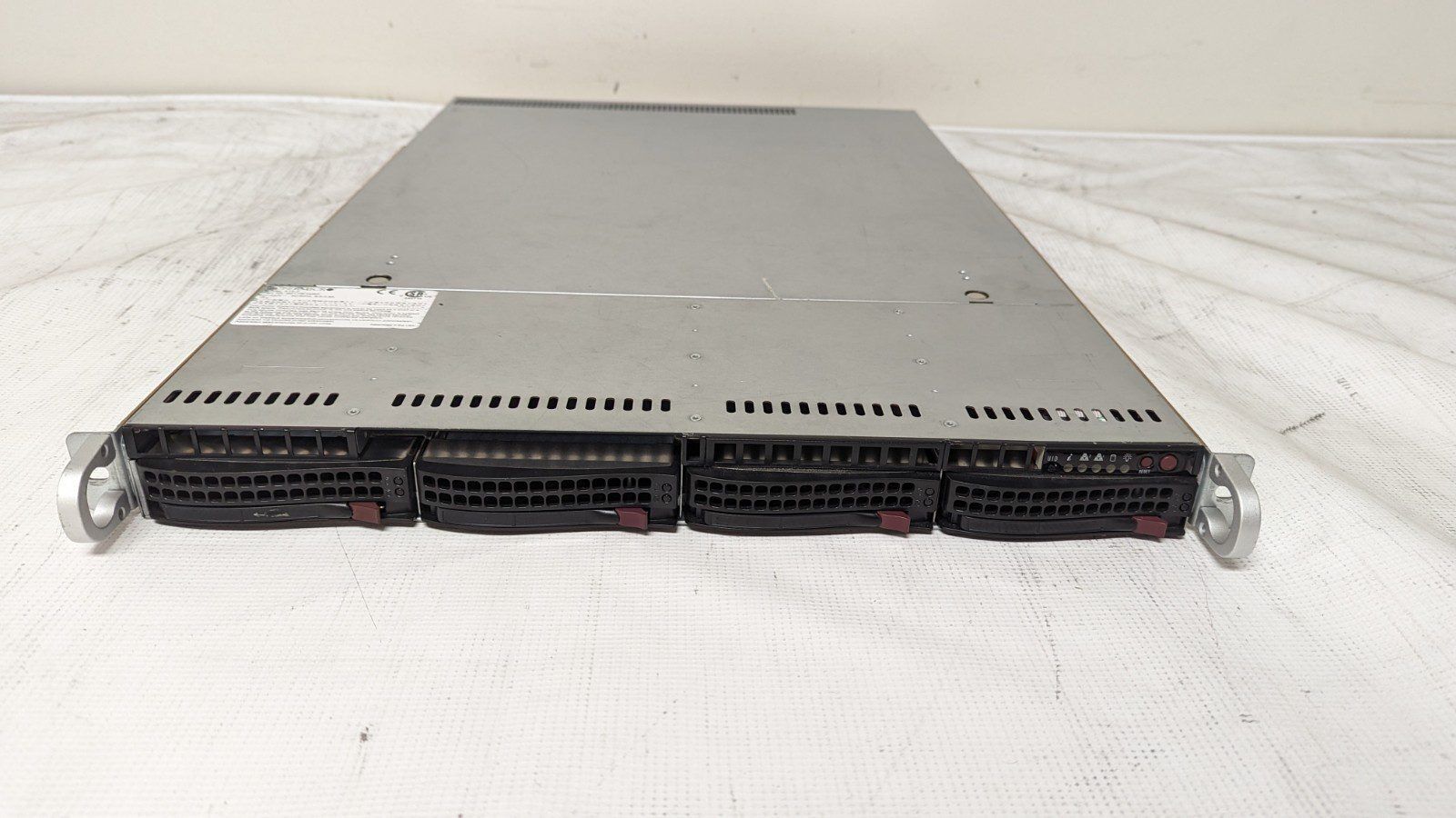 Supermicro 1U Server X9DRW-iF 2x E5-2680 2.7ghz / 128gb / 4xTrays / 2x 700w