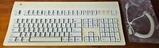 Vintage 1989 Apple Extended Keyboard II ADB with Mitsumi switches M3501 picture