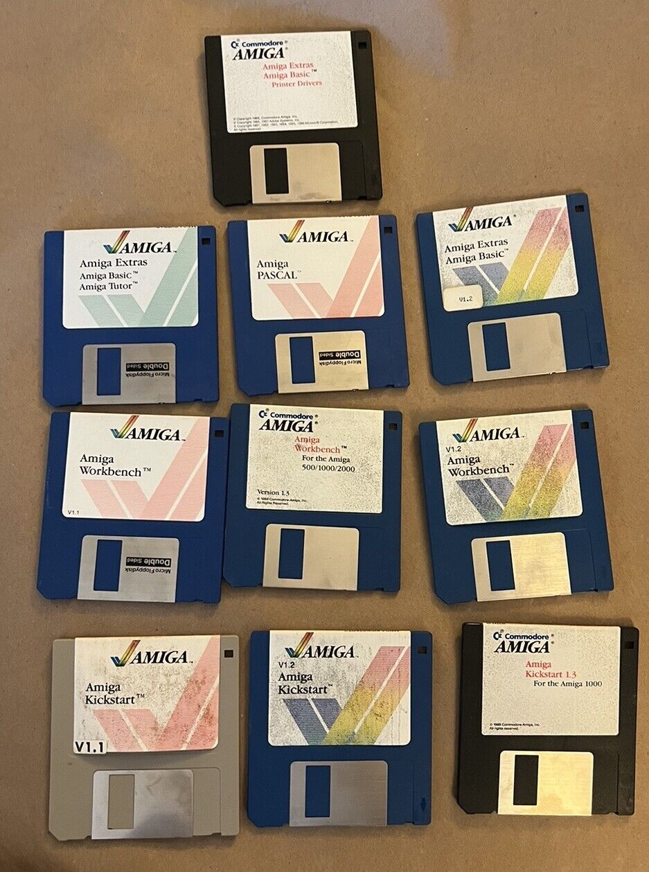 Amiga  V1.1 -1.3 Kickstart /Workbench Basic Pascal 3.5 Floppy Disks 10 Disks