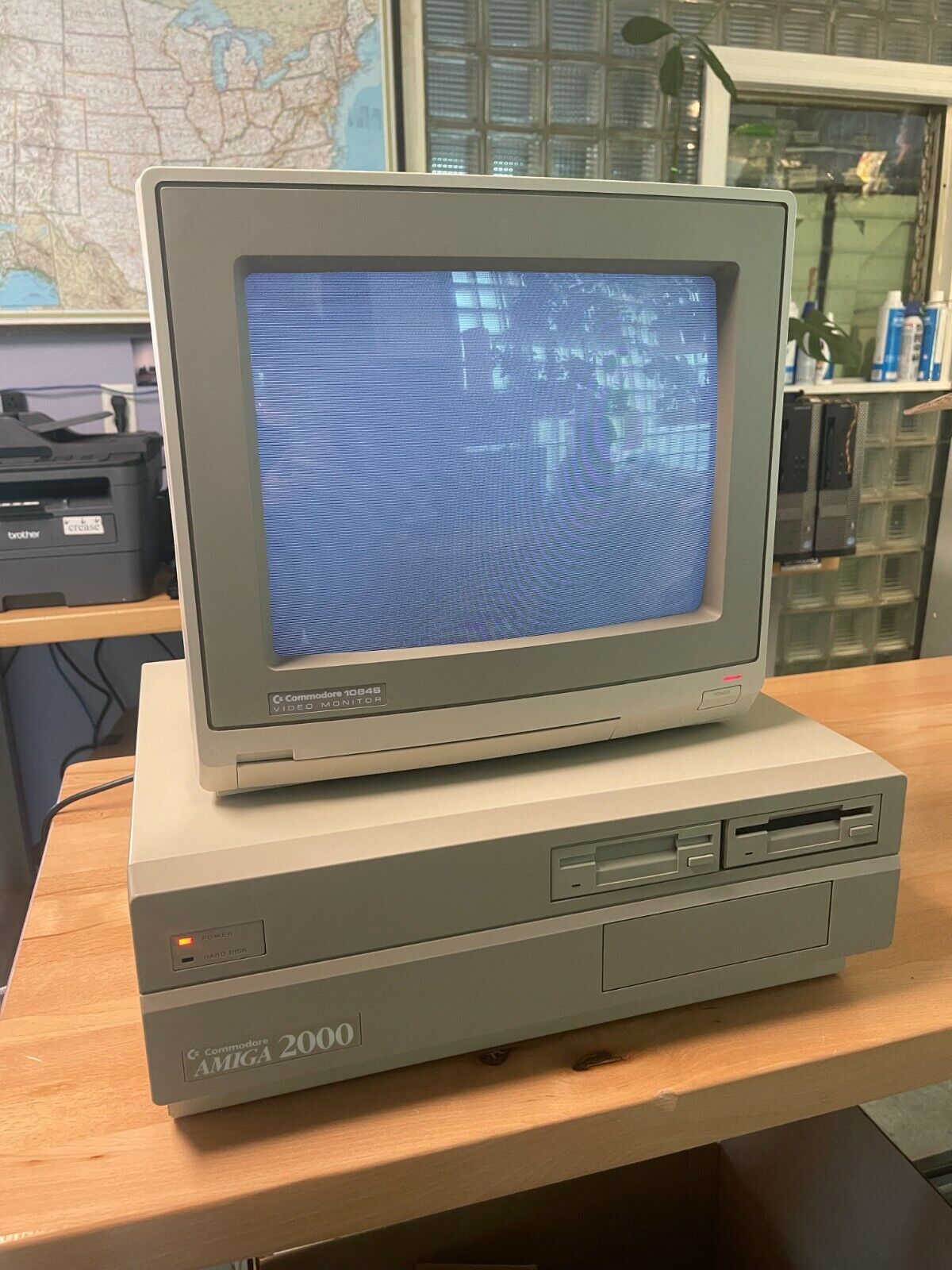 Commodore Amiga 2000 Computer 1084S-D Monitor LOT- EXCELLENT SHAPE, READ