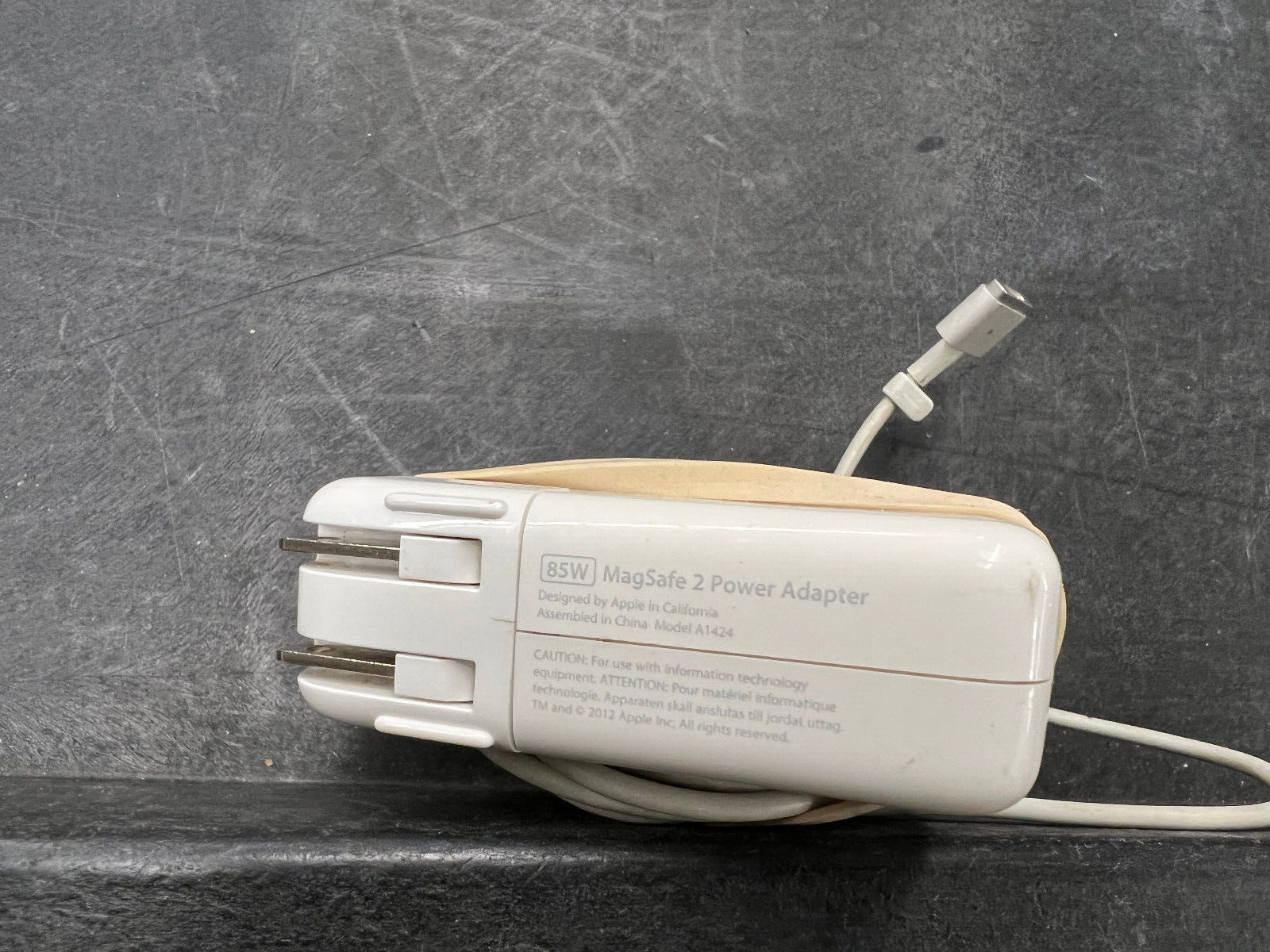 Genuine OEM Apple 85W MagSafe 2 Charger for MacBook Pro / Air TESTED - WORKING