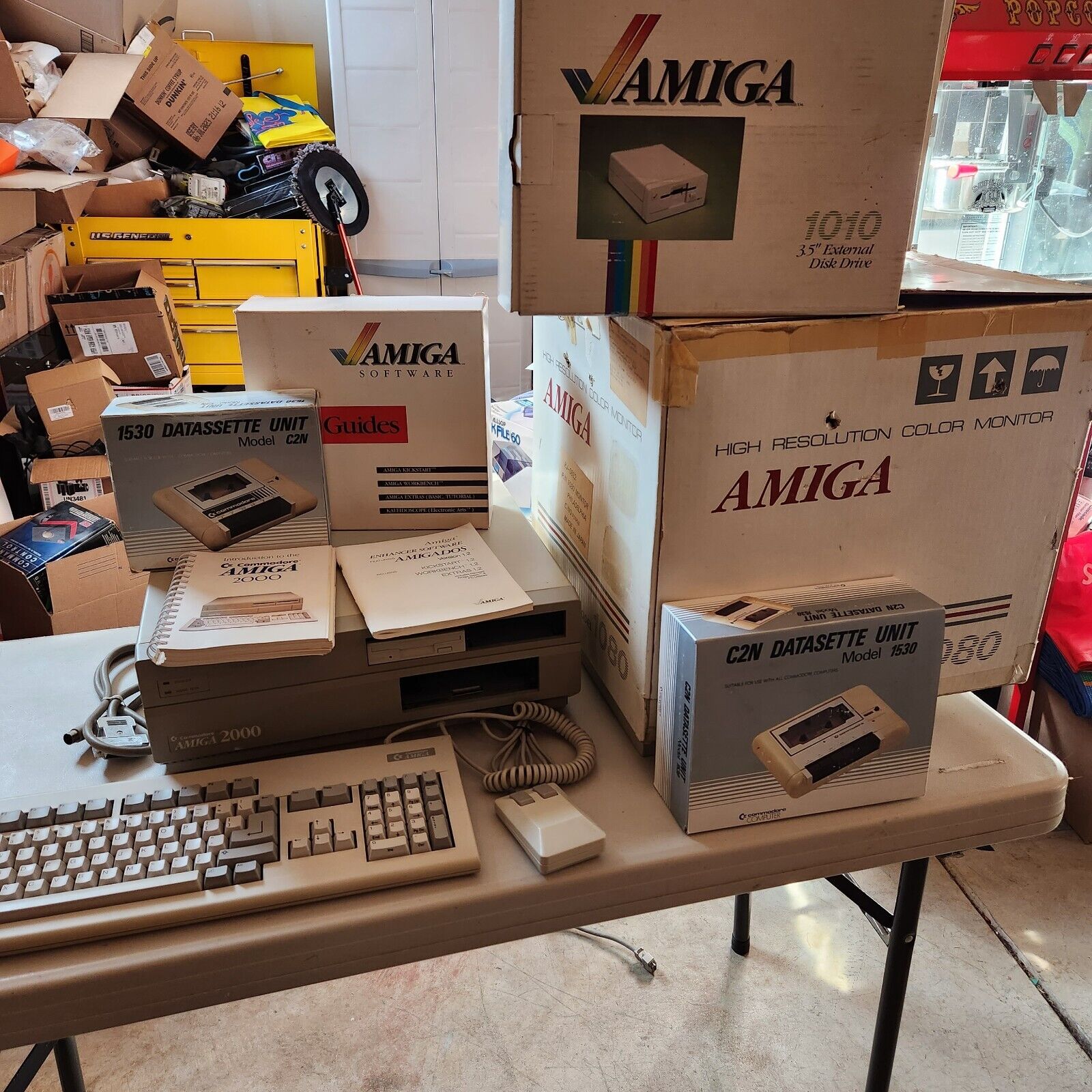 Vintage Commodore AMIGA 2000 Computer System Tons Of Extra\'s In Original Boxes