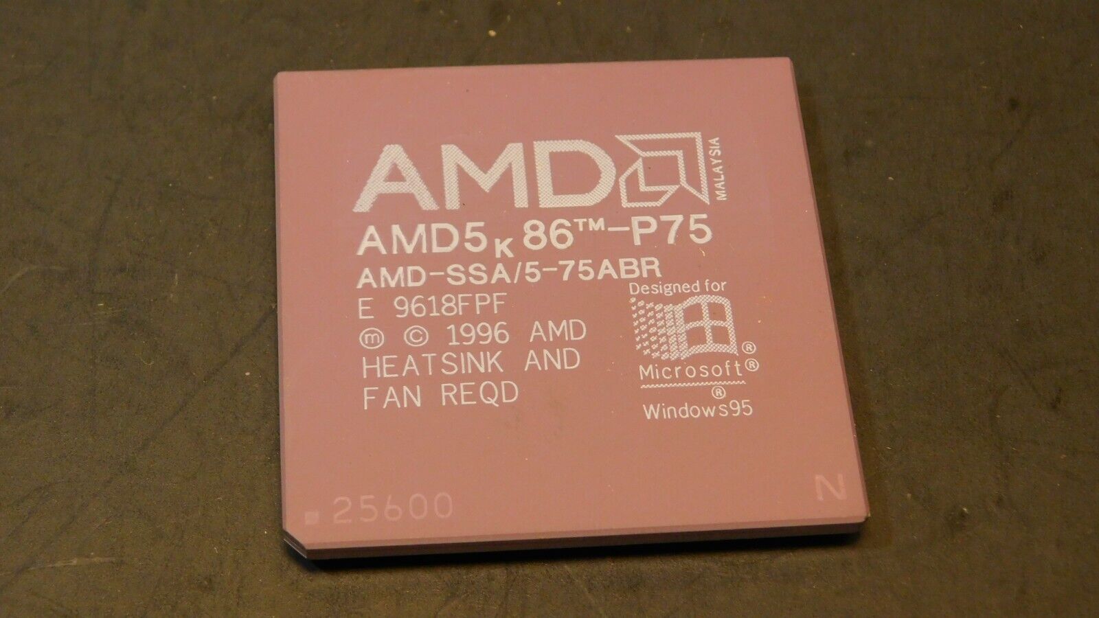 Vintage AMD Am5x86 P75 SSA/5-75ABR CPU