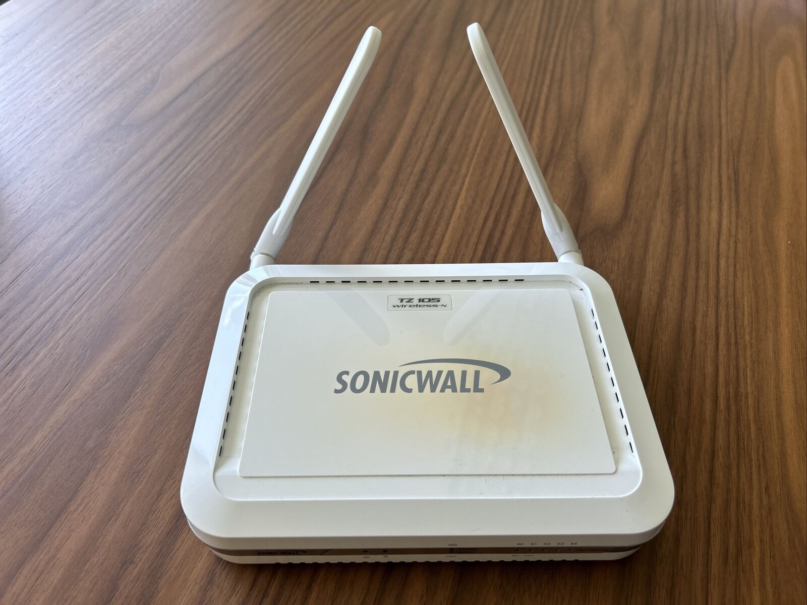 SonicWALL TZ105W Network Security Appliance USED