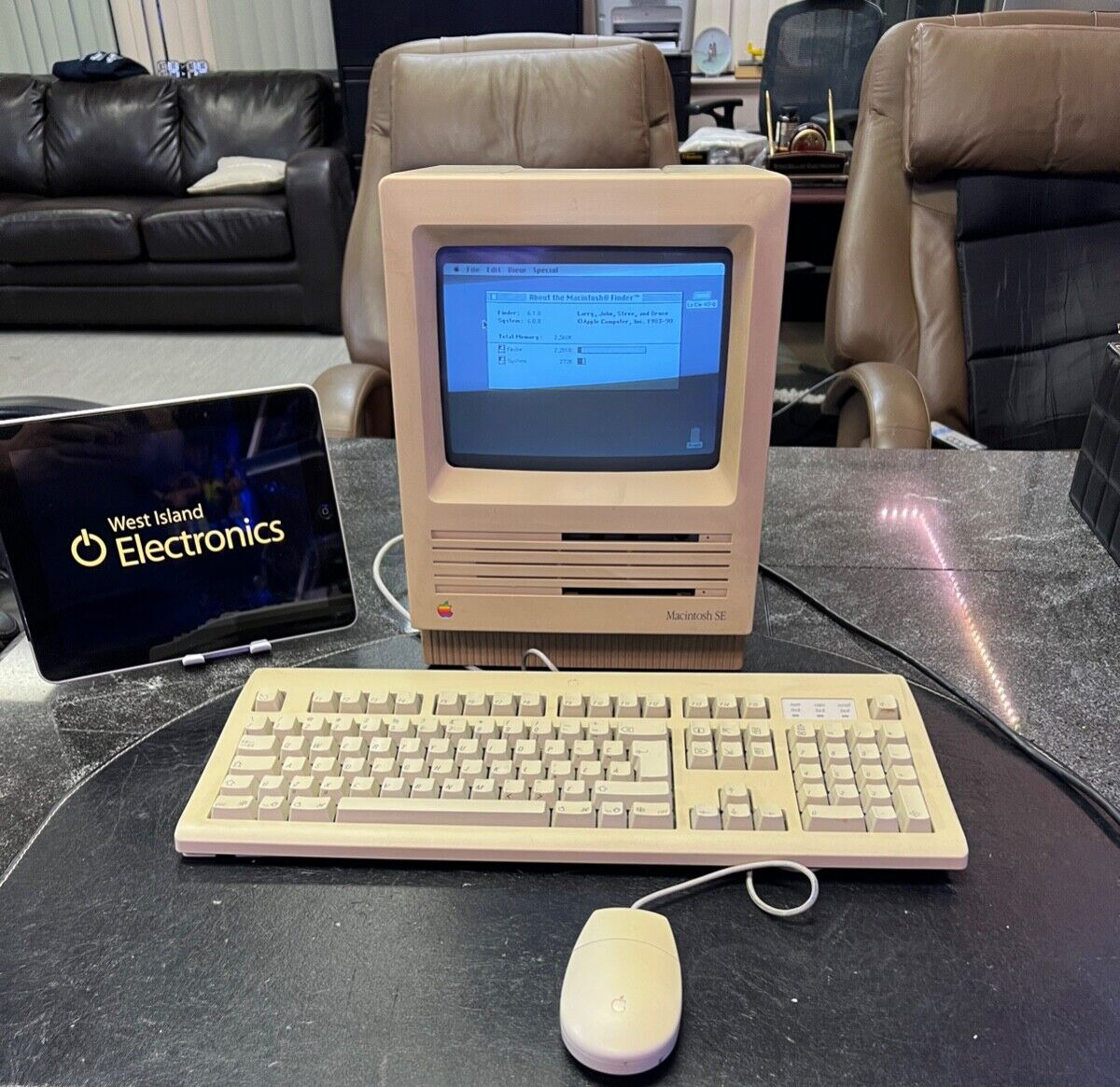 Apple Macintosh SE M5011 Vintage Computer Tested & Working