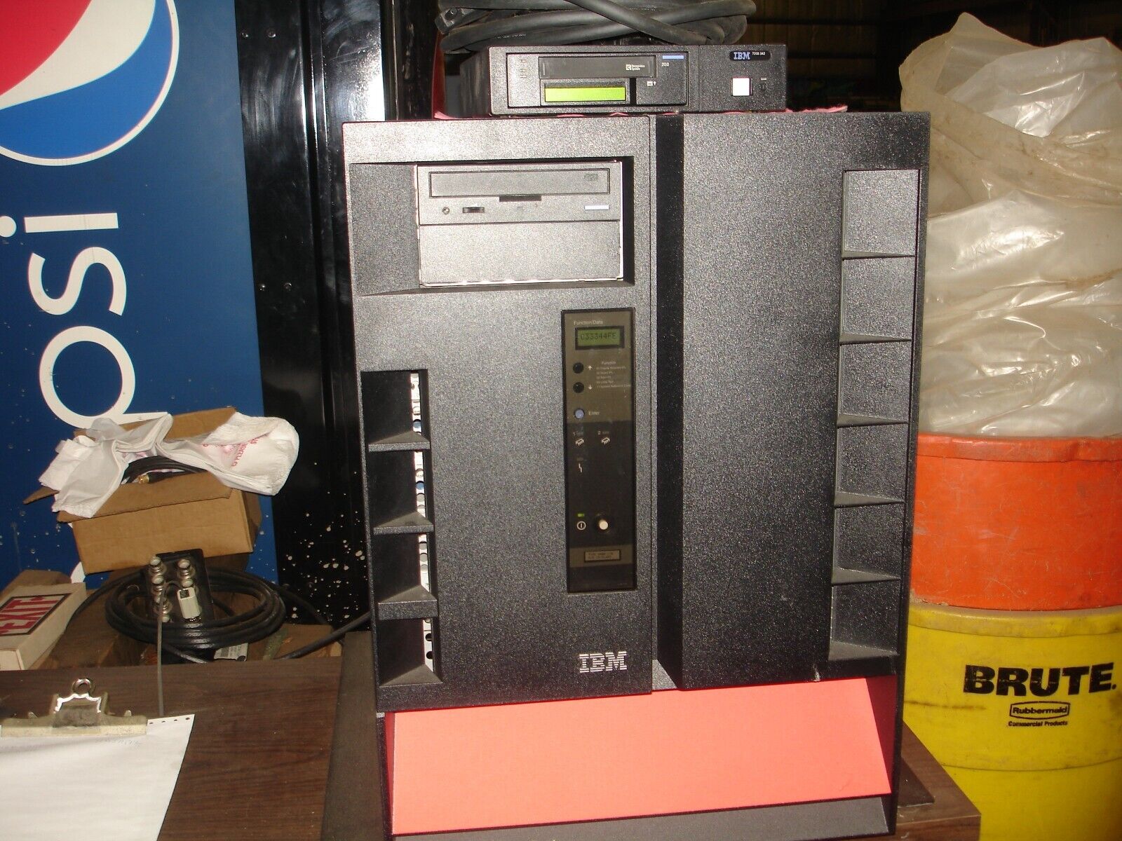 IBM AS/400e Type 9406-170 Server 2292 complete V4R4