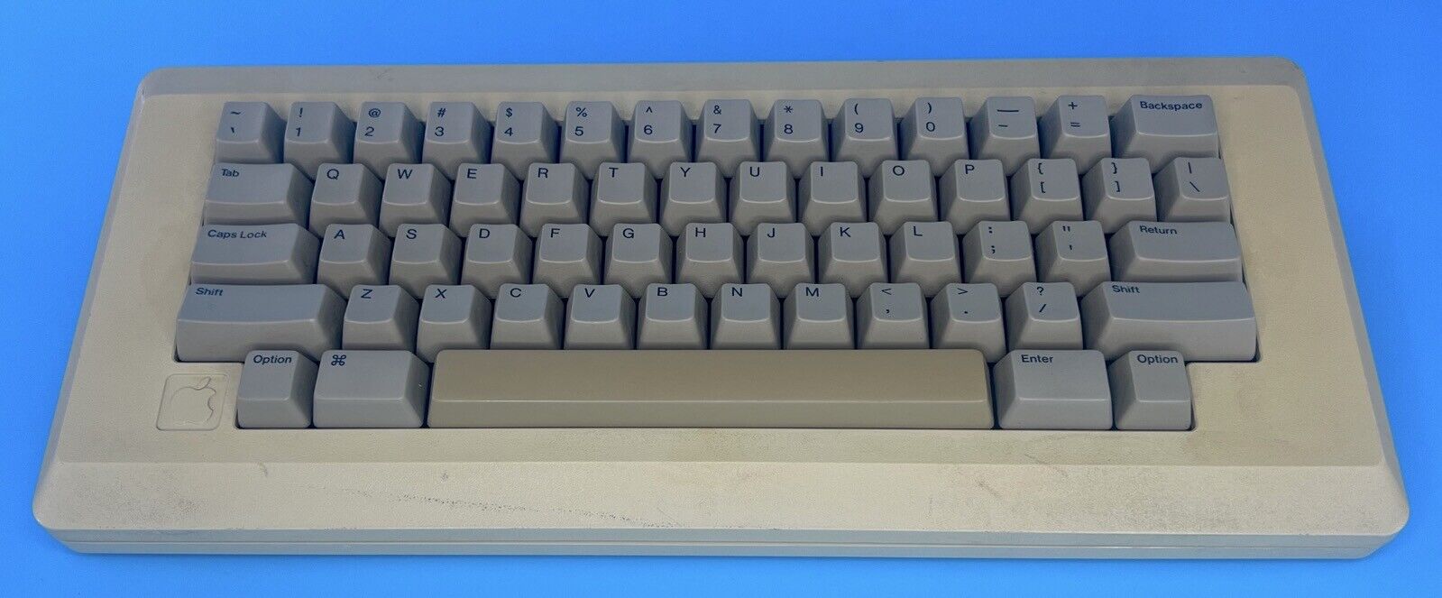 Apple Macintosh Keyboard M0110 – Mac 128k, 512k & Plus – Tested & Working