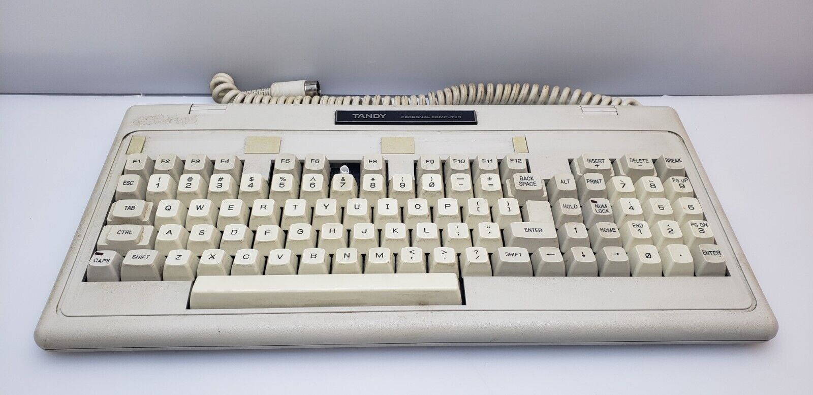 Vintage TANDY 1000 Personal Computer Keyboard (Missing Key) ~K