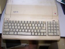 Apple IIe 128K system A2S2128, tested and works fine. picture