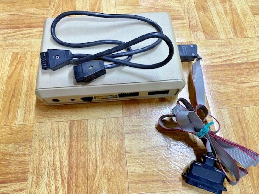 Atari 850 unit with cables  -  un tested