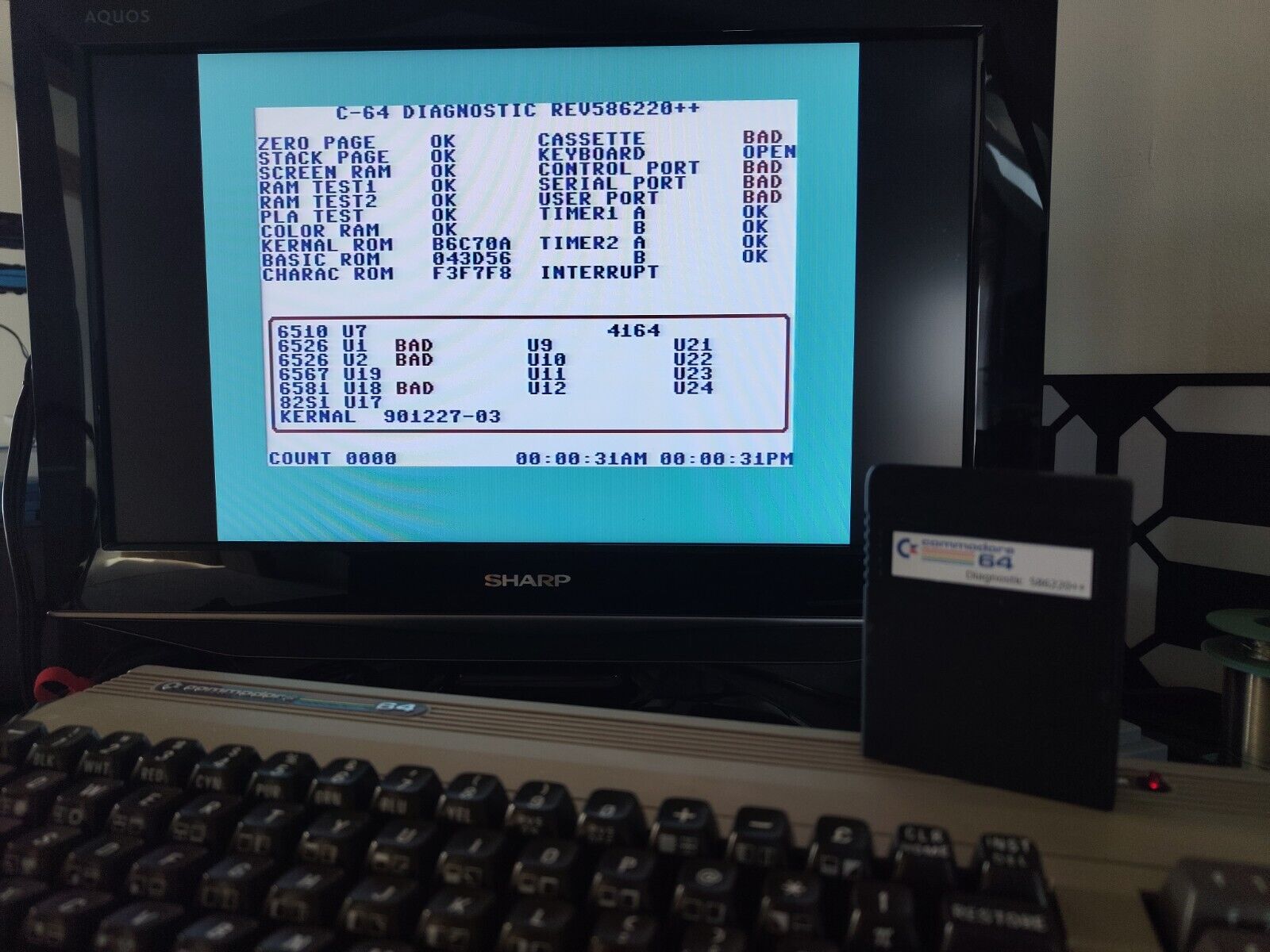 Commodore C64 / SX-64 / C128 Diagnostic Test 586220++