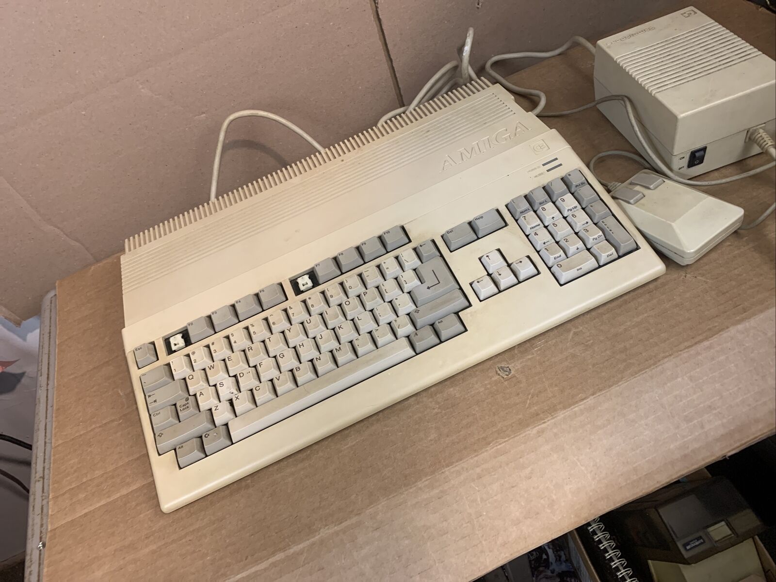 Commodore Amiga A500 Computer Tested Read W Mouse