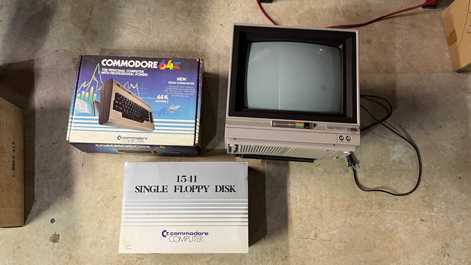 Commodore 64 Lot with 1541 Disk Drive, Commodore Monitor