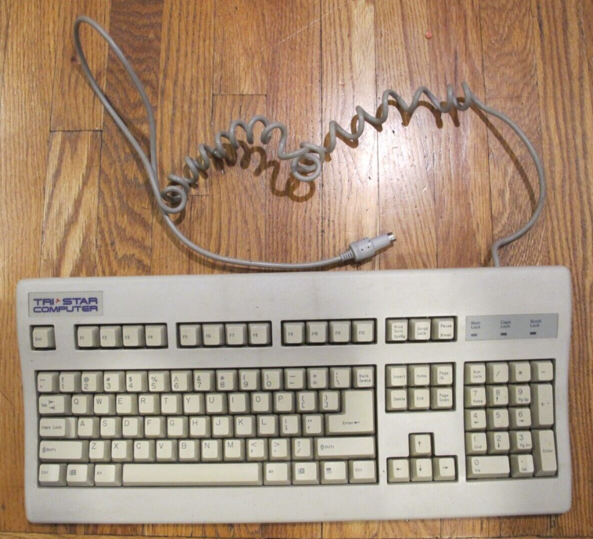 Vintage Key Tronic E03601/E03601ELS2-C White Wired QWERTY PS2 Keyboard KeyTronic