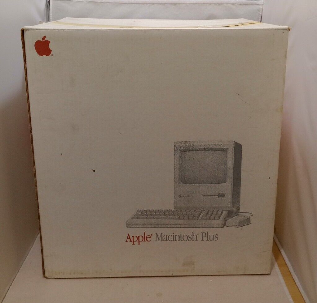 Vintage Apple Macintosh Plus 1MB  M0001A With Mouse, Keyboard And Original Box